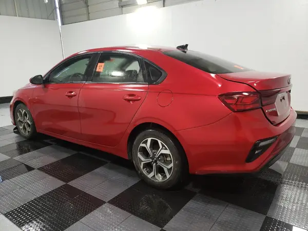 3KPF24AD5KE067183 2019 KIA FORTE - Image 2