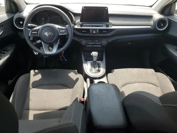 3KPF24AD5KE069306 2019 KIA FORTE - Image 8
