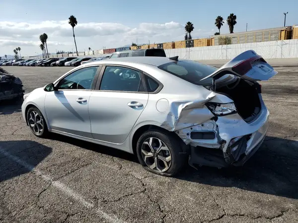 3KPF24AD5KE071394 2019 KIA FORTE - Image 2