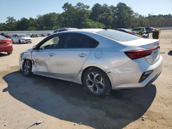 3KPF24AD5KE072061 2019 KIA FORTE - Image 2