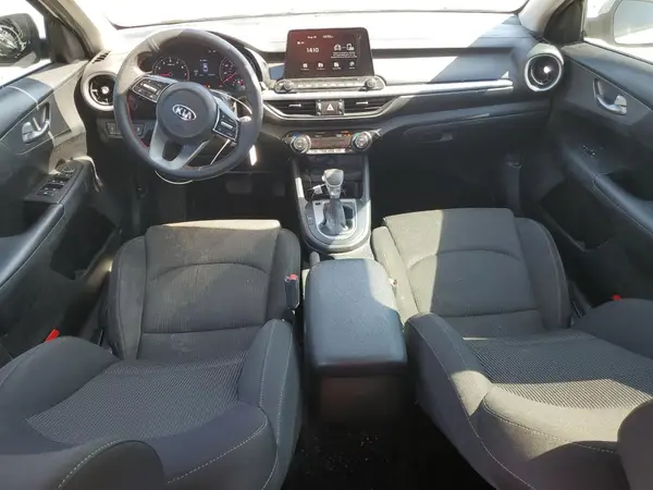 3KPF24AD5KE072061 2019 KIA FORTE - Image 8