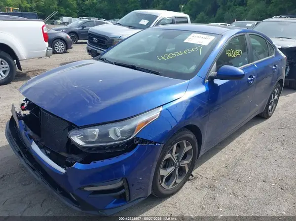 3KPF24AD5KE075414 2019 KIA FORTE - Image 2