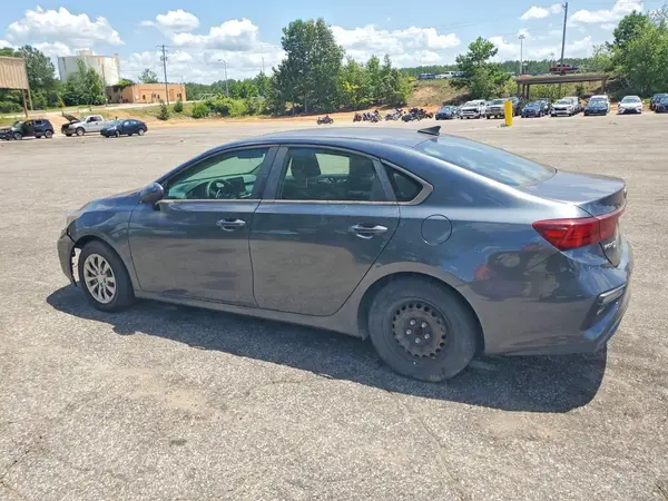 3KPF24AD5KE077065 2019 KIA FORTE - Image 2