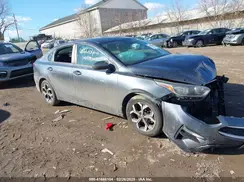 3KPF24AD5KE083030 2019 KIA FORTE