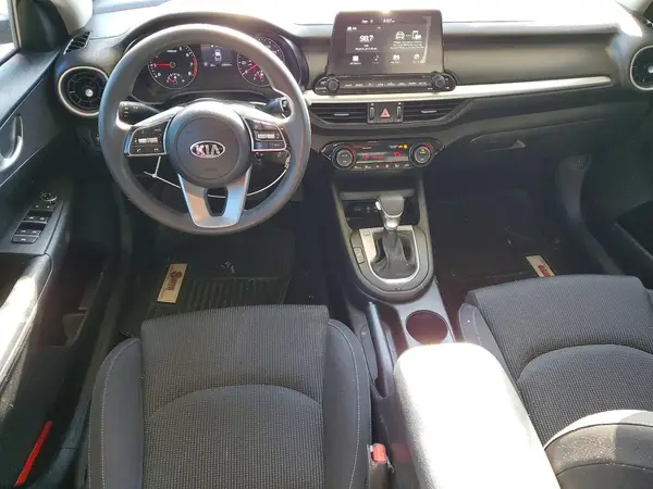 3KPF24AD5KE084095 2019 KIA FORTE - Image 8