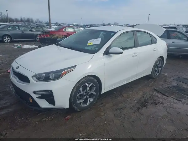 3KPF24AD5KE087286 2019 KIA FORTE - Image 2