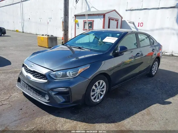 3KPF24AD5KE089264 2019 KIA FORTE - Image 2