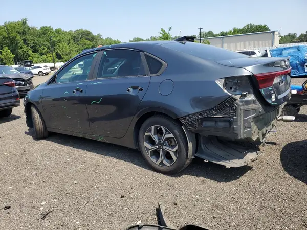 3KPF24AD5KE092150 2019 KIA FORTE - Image 2