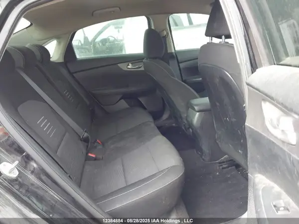 3KPF24AD5KE093394 2019 KIA FORTE - Image 8