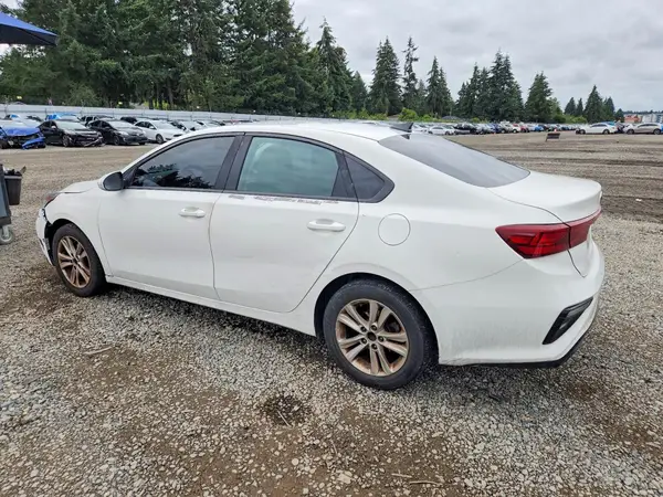 3KPF24AD5KE094691 2019 KIA FORTE - Image 2