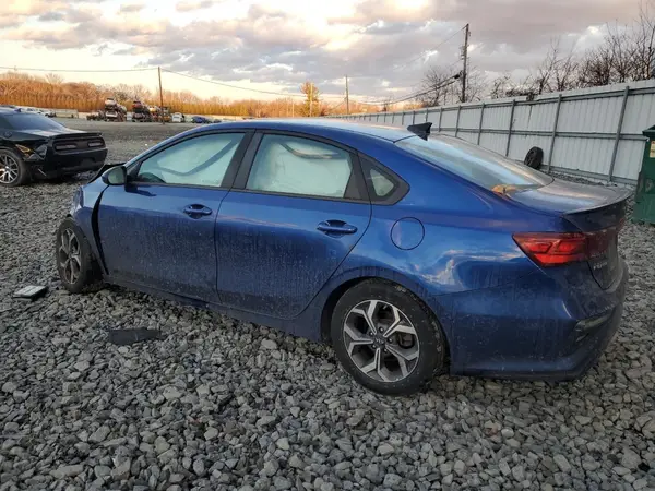 3KPF24AD5KE095680 2019 KIA FORTE - Image 2