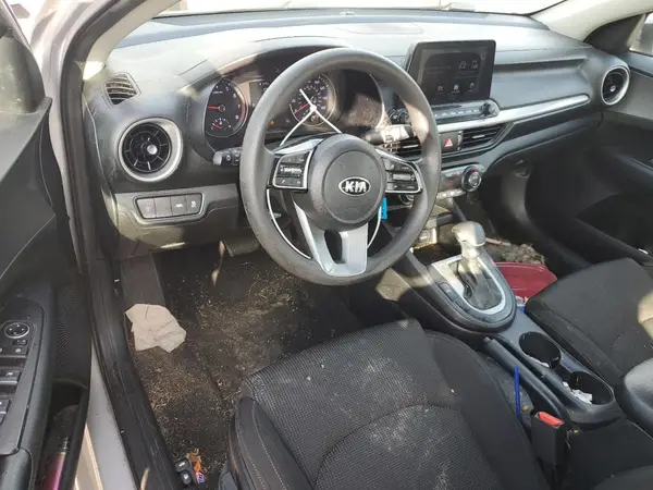 3KPF24AD5KE096375 2019 KIA FORTE - Image 8