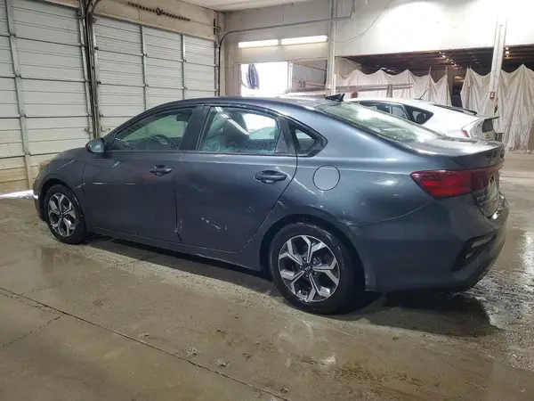 3KPF24AD5KE099096 2019 KIA FORTE - Image 2