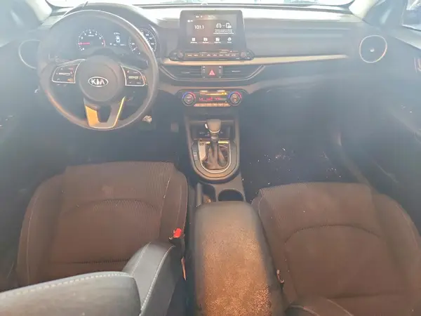 3KPF24AD5KE099826 2019 KIA FORTE - Image 8