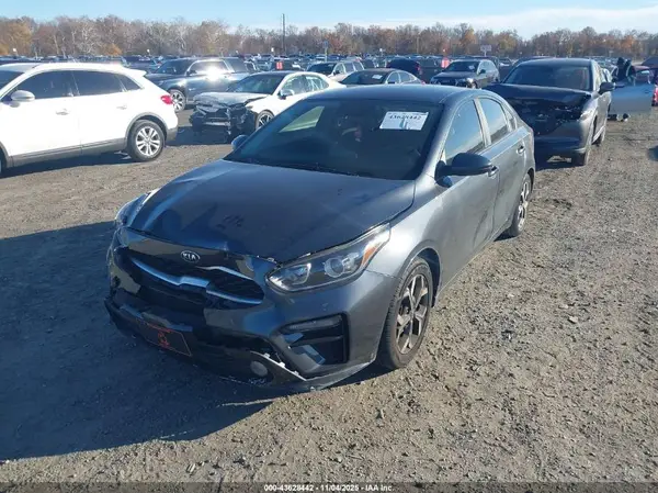 3KPF24AD5KE100408 2019 KIA FORTE - Image 2