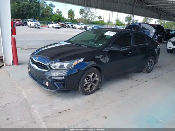 3KPF24AD5KE103373 2019 KIA FORTE - Image 2