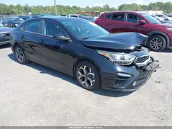 3KPF24AD5KE103471 2019 KIA FORTE