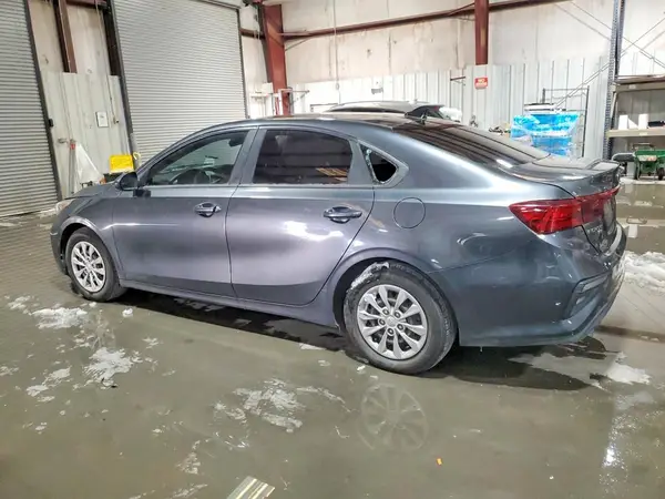 3KPF24AD5KE106418 2019 KIA FORTE - Image 2