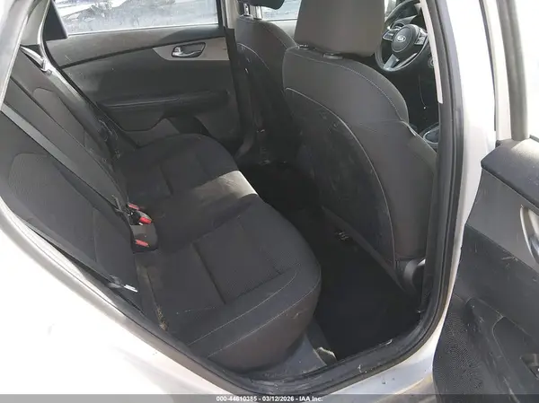 3KPF24AD5KE108038 2019 KIA FORTE - Image 8