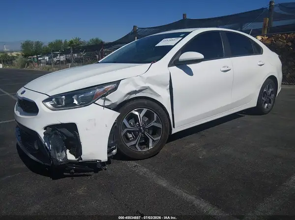 3KPF24AD5KE108654 2019 KIA FORTE - Image 2