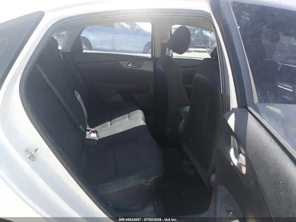 3KPF24AD5KE108654 2019 KIA FORTE - Image 8