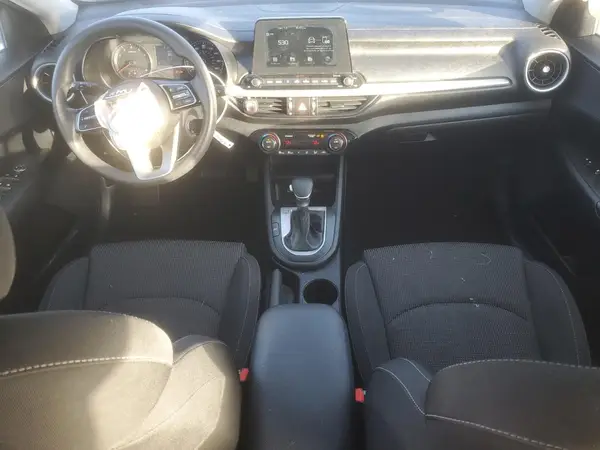 3KPF24AD5KE108783 2019 KIA FORTE - Image 8