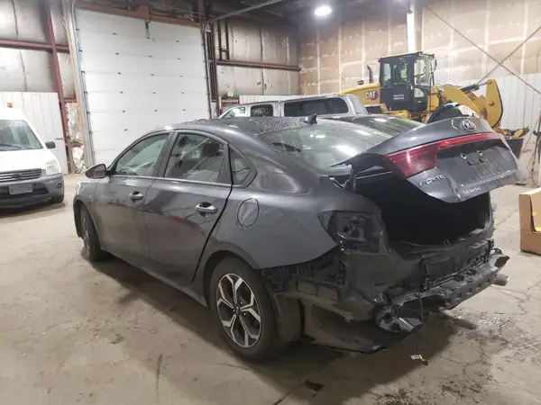3KPF24AD5KE109867 2019 KIA FORTE - Image 2