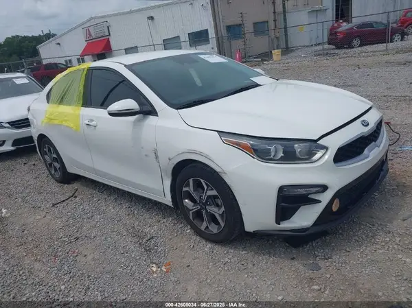 3KPF24AD5KE110906 2019 KIA FORTE - Image 1