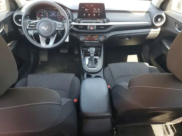 3KPF24AD5KE111862 2019 KIA FORTE - Image 8
