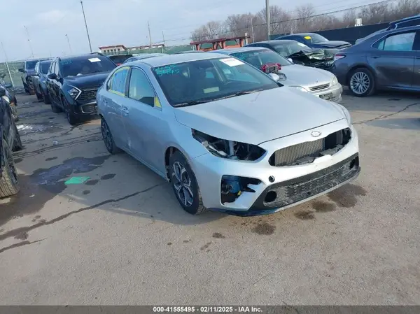 3KPF24AD5KE114681 2019 KIA FORTE - Image 1