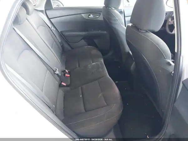 3KPF24AD5KE115121 2019 KIA FORTE - Image 8
