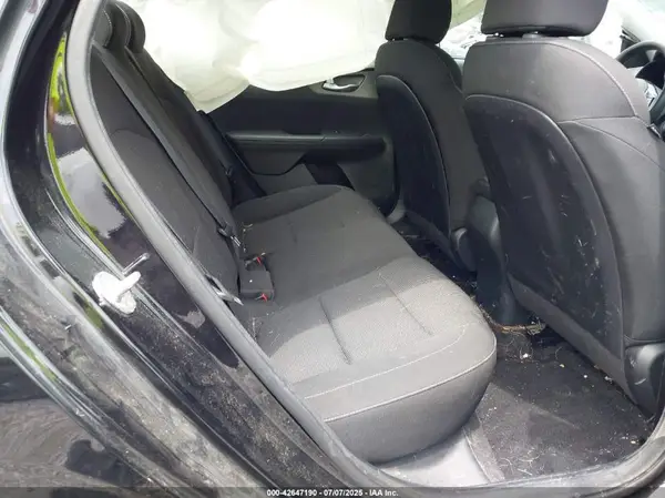 3KPF24AD5KE115720 2019 KIA FORTE - Image 8