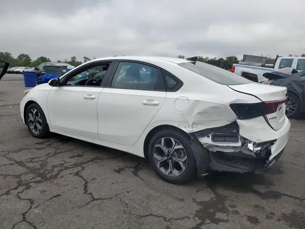 3KPF24AD5KE117290 2019 KIA FORTE - Image 2