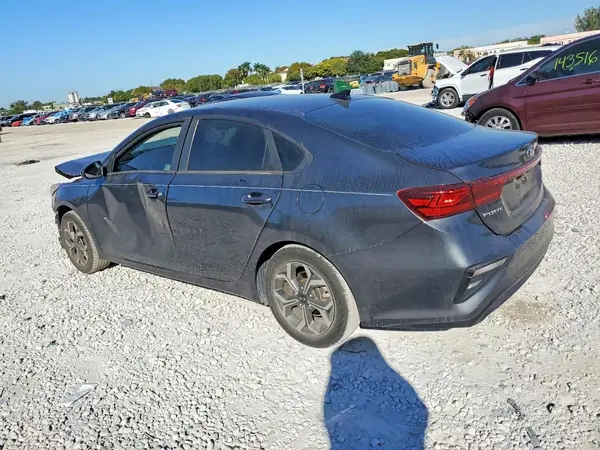 3KPF24AD5KE120139 2019 KIA FORTE - Image 2