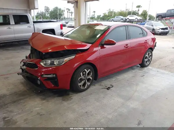 3KPF24AD5KE120335 2019 KIA FORTE - Image 2