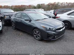 3KPF24AD5KE123610 2019 KIA FORTE