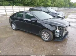 3KPF24AD5KE123977 2019 KIA FORTE