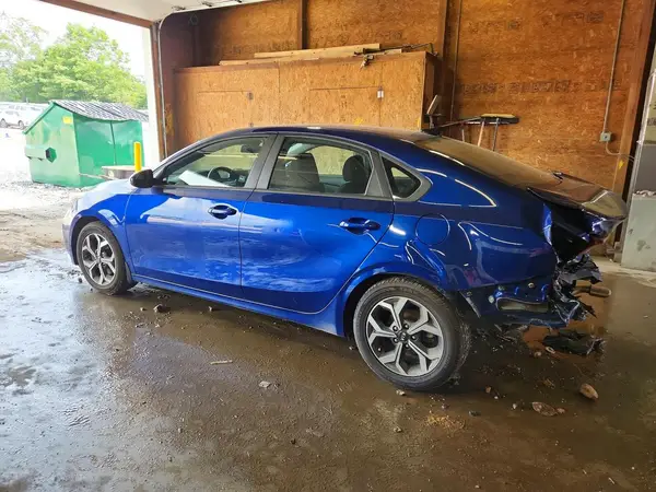 3KPF24AD5KE124742 2019 KIA FORTE - Image 2