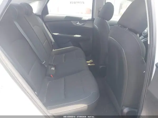 3KPF24AD5KE124918 2019 KIA FORTE - Image 8