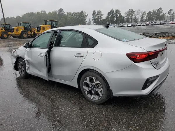 3KPF24AD5KE130346 2019 KIA FORTE - Image 2