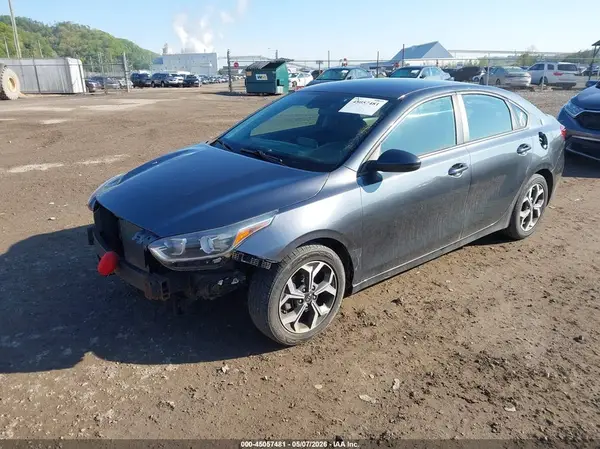 3KPF24AD5KE131108 2019 KIA FORTE - Image 2