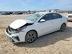 3KPF24AD5KE131349 2019 KIA FORTE