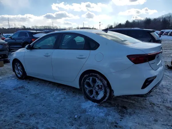 3KPF24AD5KE131853 2019 KIA FORTE - Image 2