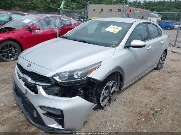 3KPF24AD5KE131934 2019 KIA FORTE - Image 2