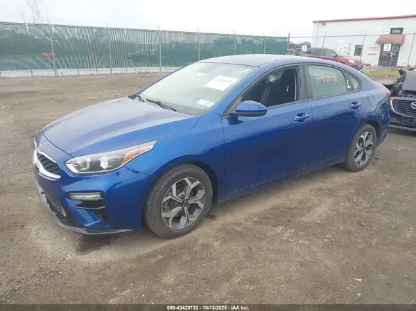 3KPF24AD5KE132324 2019 KIA FORTE - Image 2
