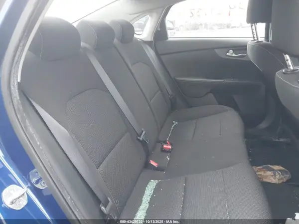 3KPF24AD5KE132324 2019 KIA FORTE - Image 8