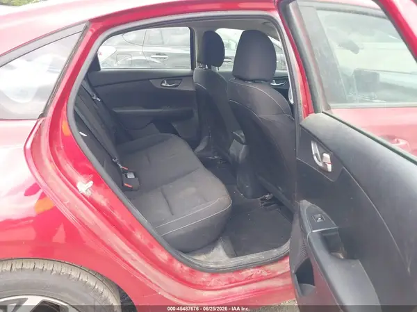 3KPF24AD5KE134462 2019 KIA FORTE - Image 8