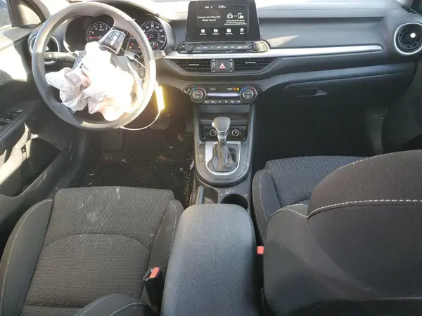 3KPF24AD5KE135367 2019 KIA FORTE - Image 8