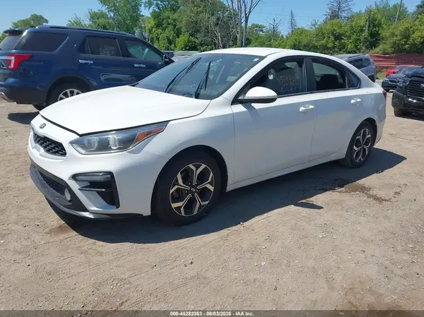 3KPF24AD5KE136745 2019 KIA FORTE - Image 2