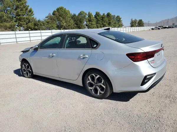 3KPF24AD5KE137054 2019 KIA FORTE - Image 2